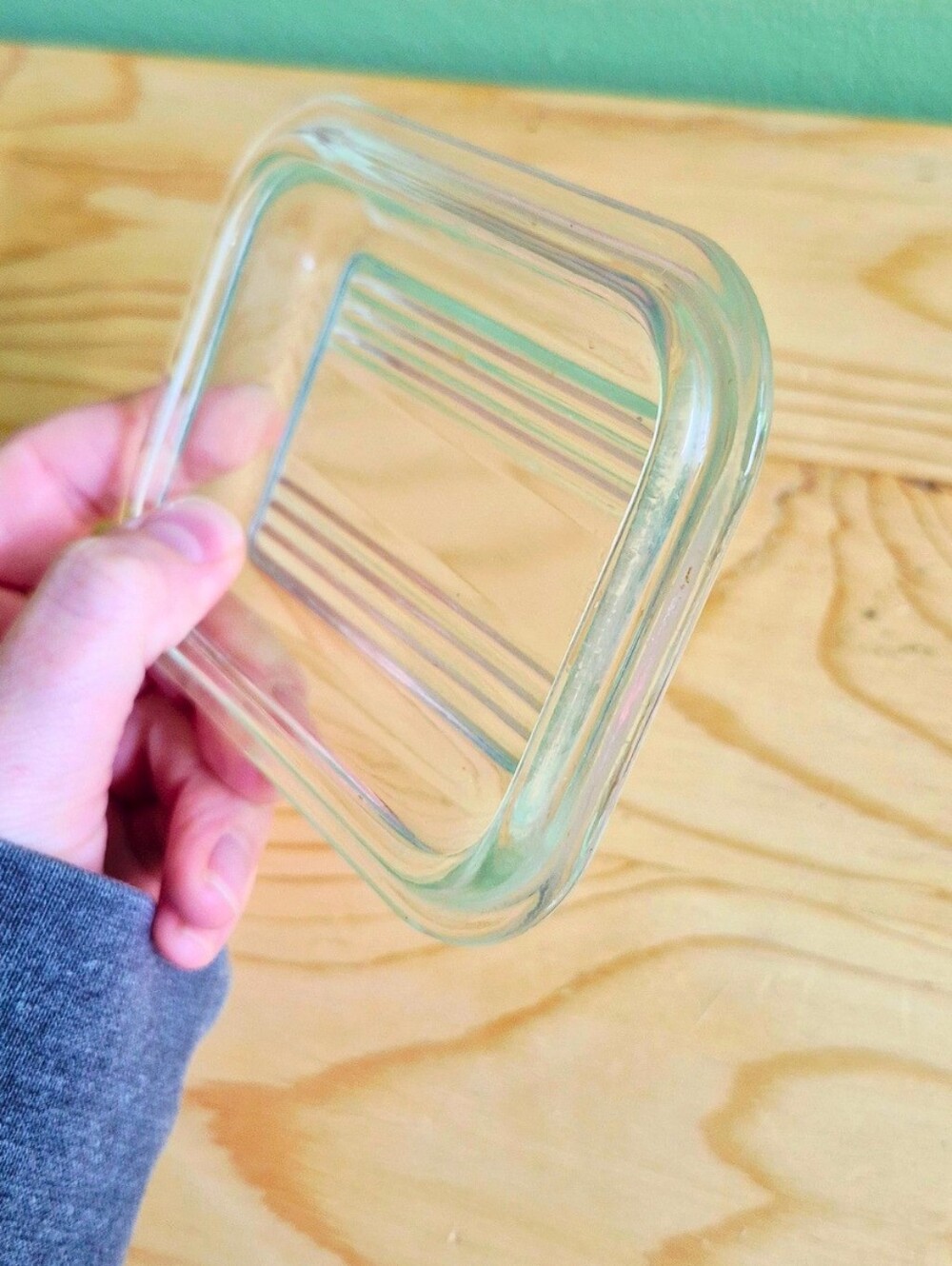 Vintage Clear Pyrex Refrigerator Dish with Ribbed Lid (#501) - Picture 9 of 15